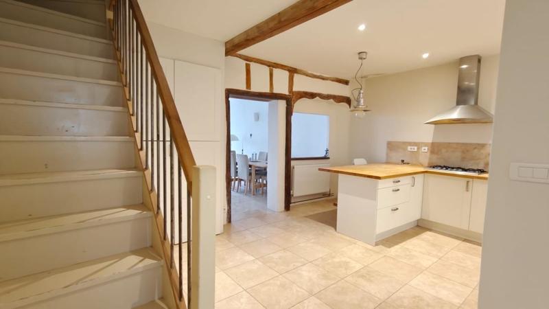 Maison - 205 m² - 5 pièces