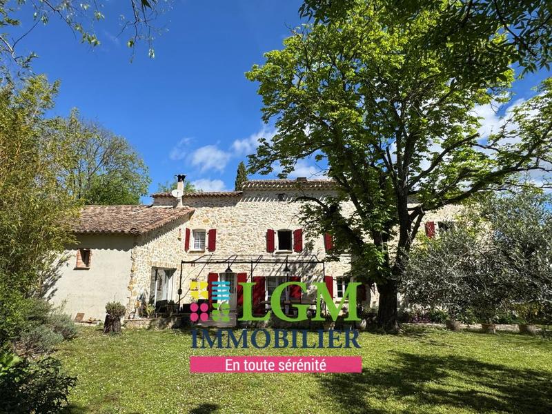 Mas - 220 m² - 5 pièces