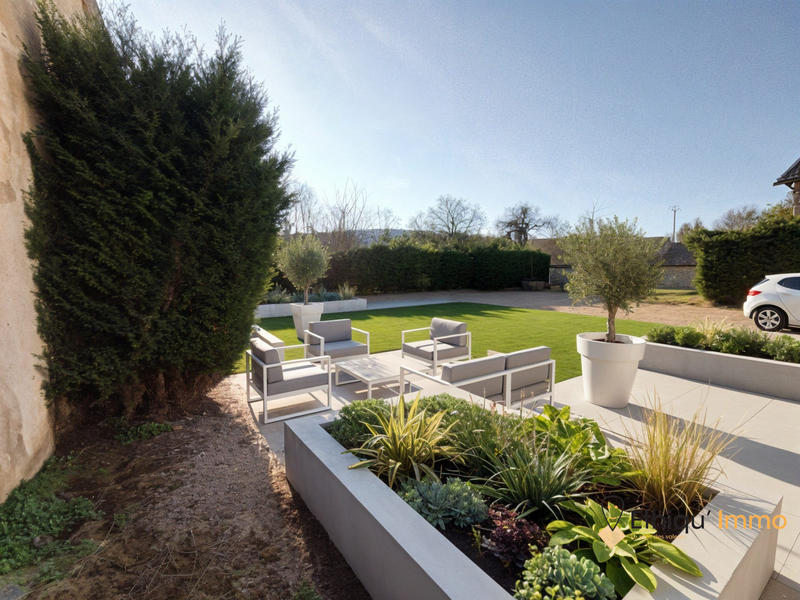 Maison - 278 m² - 8 pièces