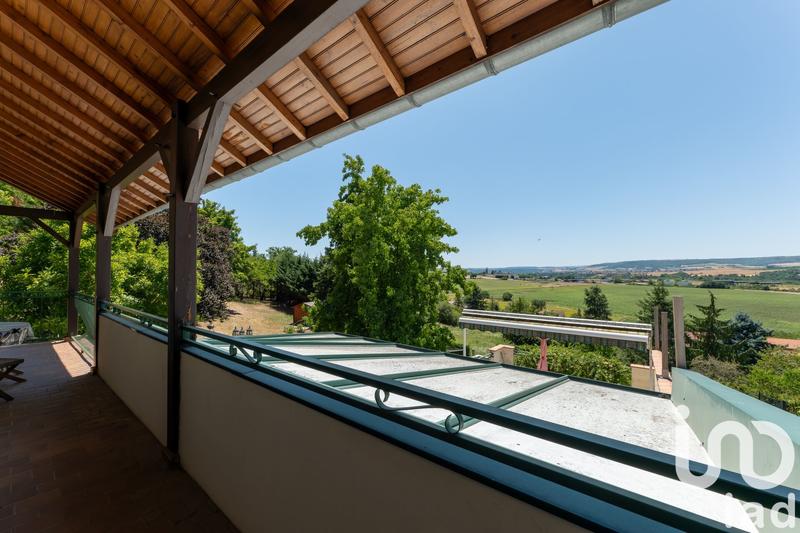 Maison - 189 m² - 7 pièces