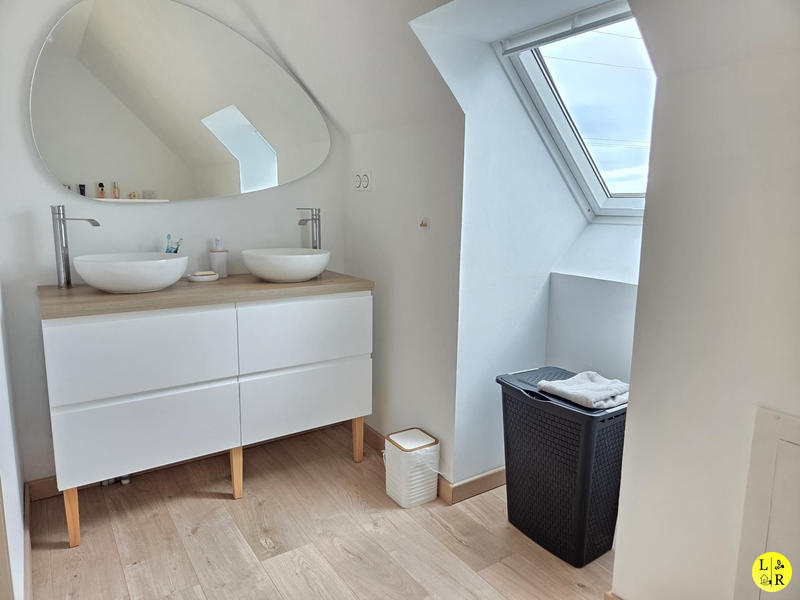 Maison - 110 m² - 4 pièces