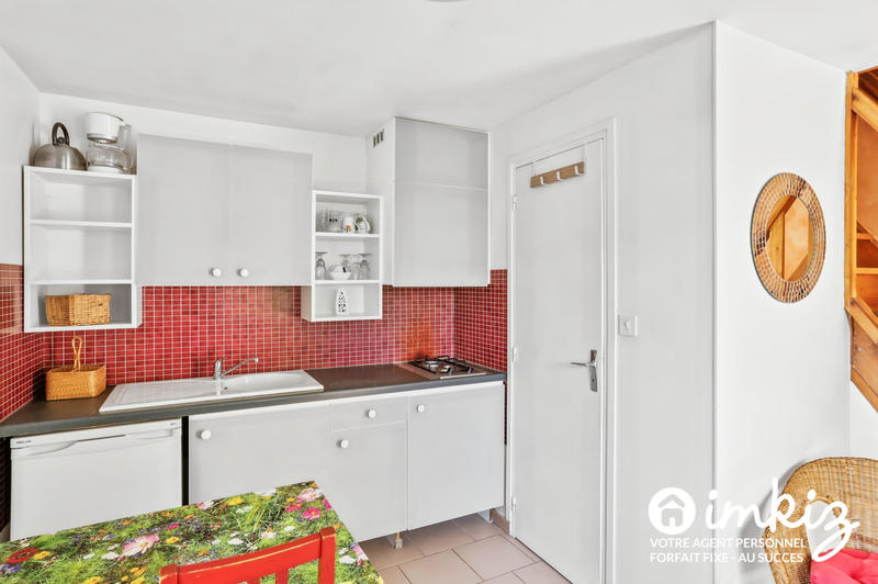 Maison - 285 m² - 10 pièces