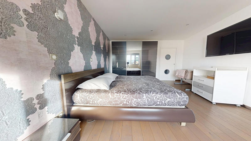 Maison - 166 m² - 6 pièces