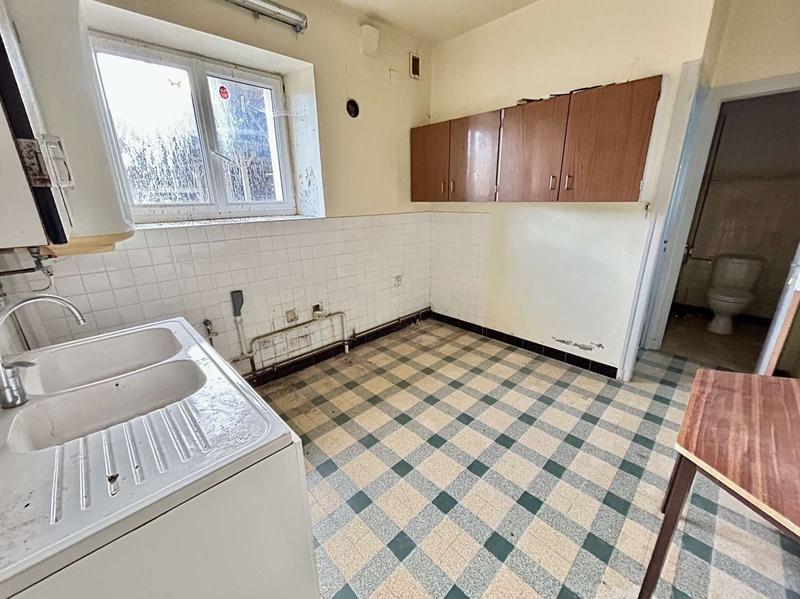 Maison traditionnelle - 200 m² - 8 pièces