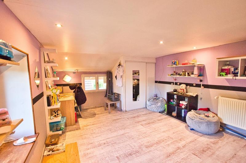 Maison - 209 m² - 9 pièces