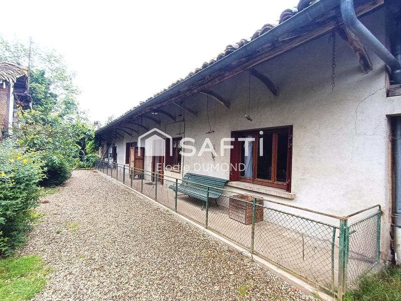 Maison - 261 m² - 8 pièces