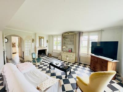 Maison - 136 m² - 6 pièces