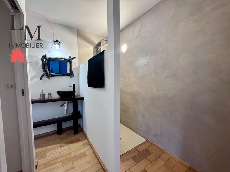 Villa - 295 m² - 10 pièces