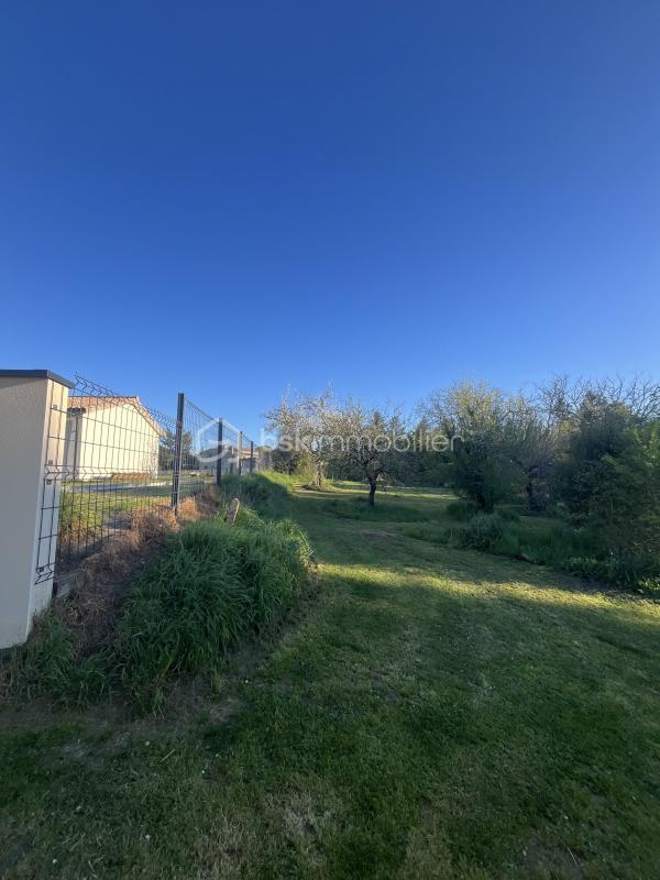 Terrain industriel - 1 849 m²