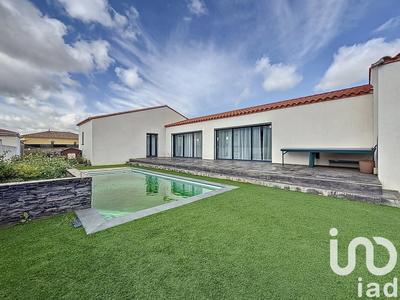 Maison - 170 m² - 5 pièces