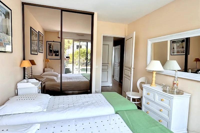 Appartement - 102 m² - 4 pièces