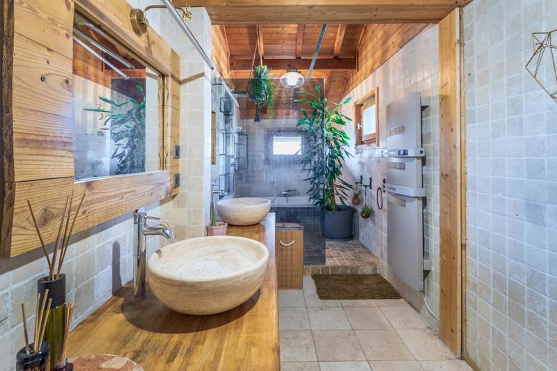 Maison - 200 m² - 5 pièces