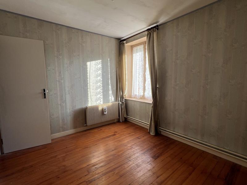 Maison ancienne - 97 m² - 5 pièces