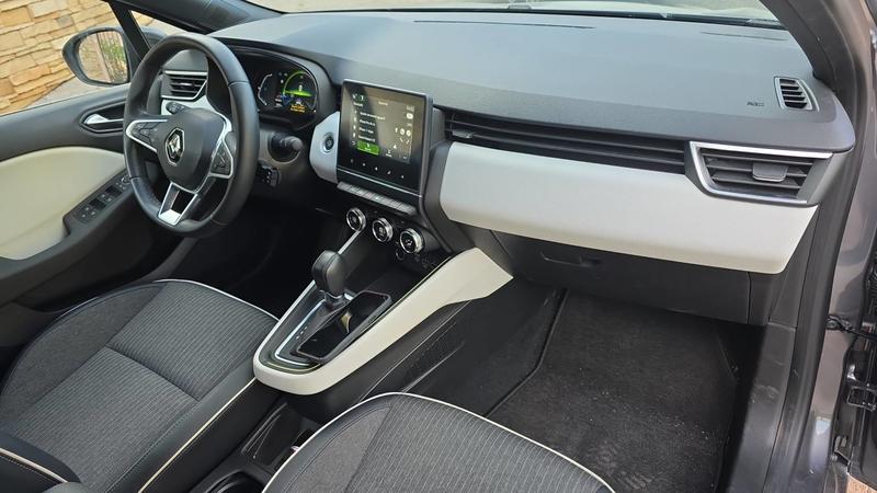 Renault Clio E-Tech 1.6i 145 Hybrid 94 Techno - Automatique