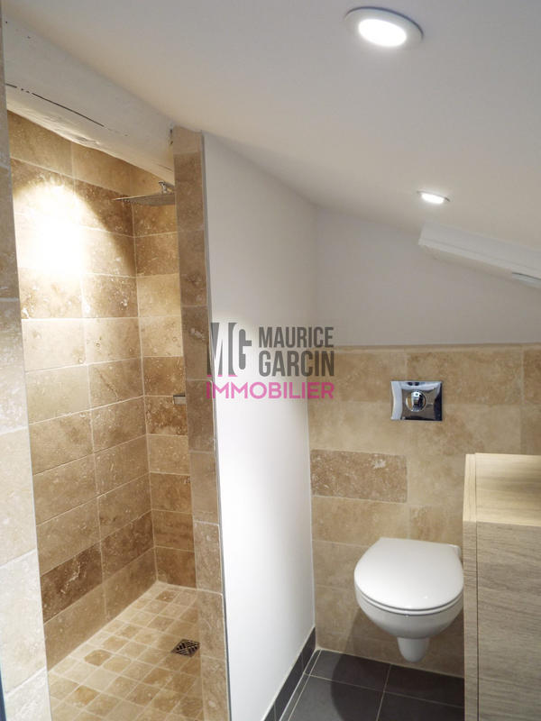 Mas - 376 m² - 15 pièces