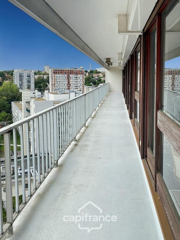 Appartement - 208 m² - 9 pièces