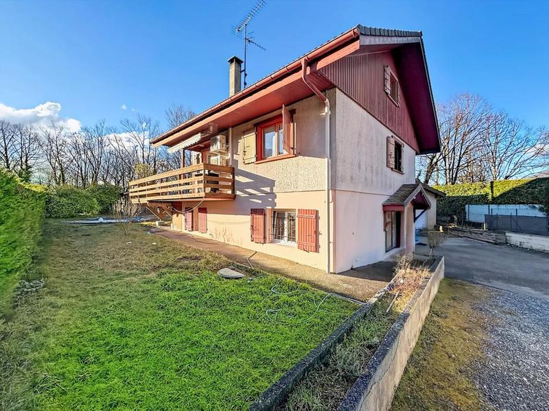 Maison - 130 m² - 6 pièces