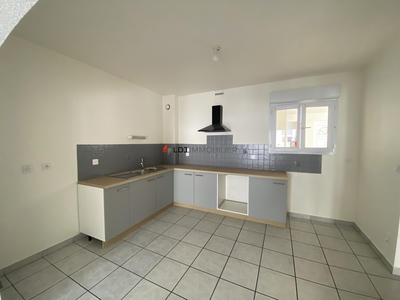 Appartement - 82 m² - 3 pièces