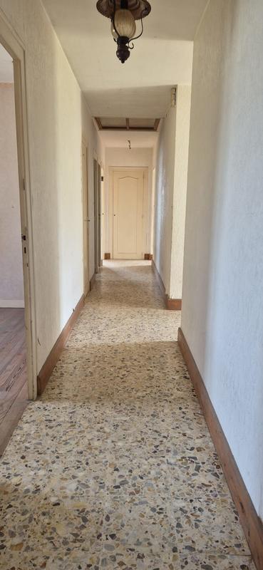 Maison - 180 m² - 6 pièces