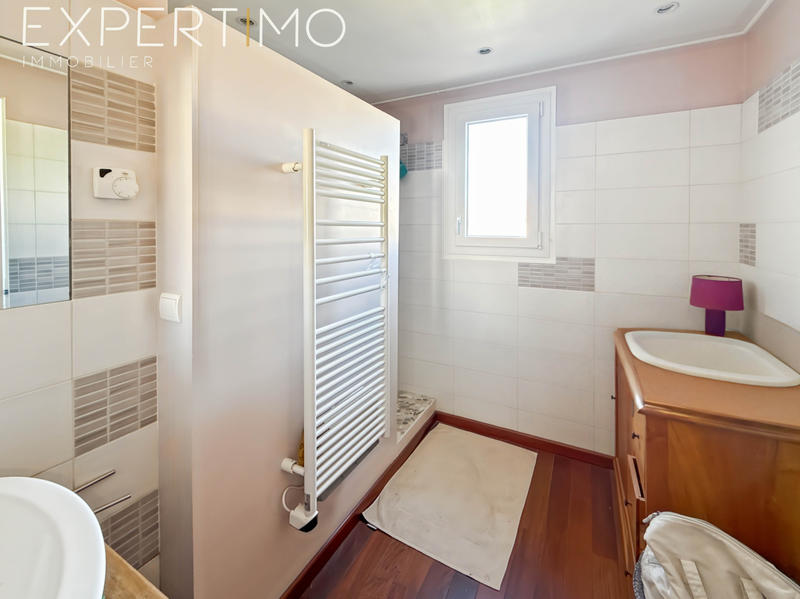 Maison - 104 m² - 5 pièces