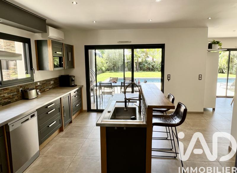 Maison - 189 m² - 7 pièces