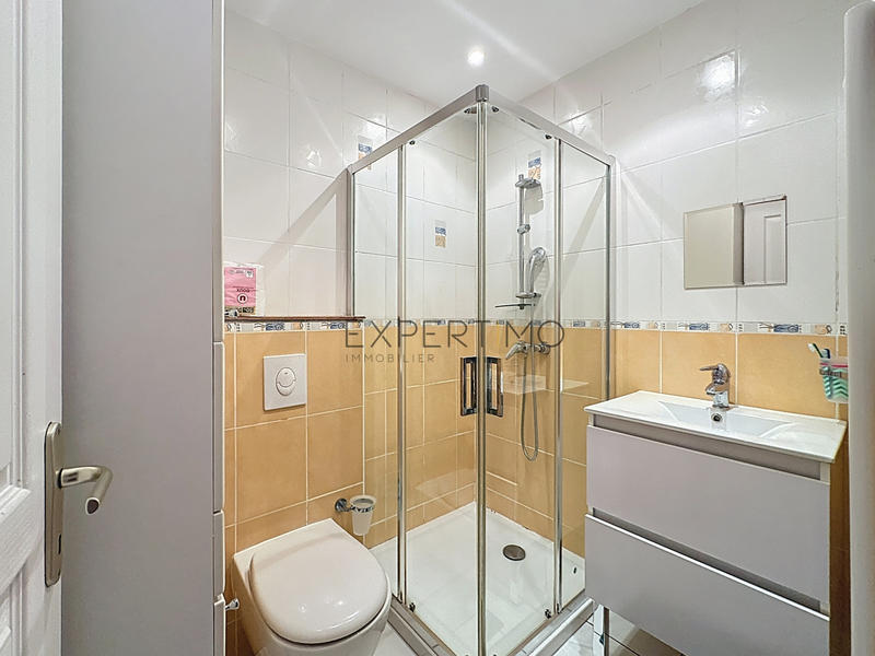 Maison - 295 m² - 7 pièces