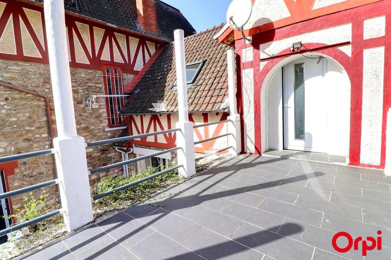 Maison - 189 m² - 7 pièces