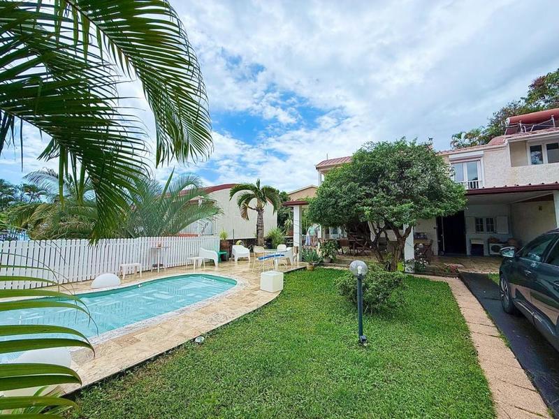 Maison - 169 m² - 5 pièces