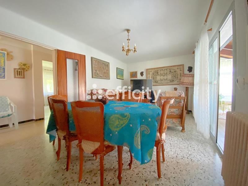 Maison - 160 m² - 5 pièces