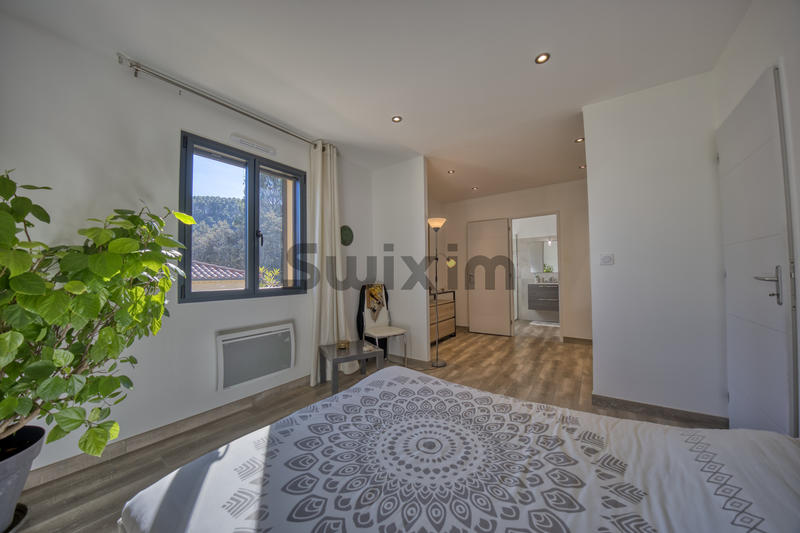 Villa - 135 m² - 5 pièces