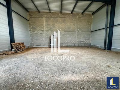 Local d'activité / Entrepôt - 252 m²