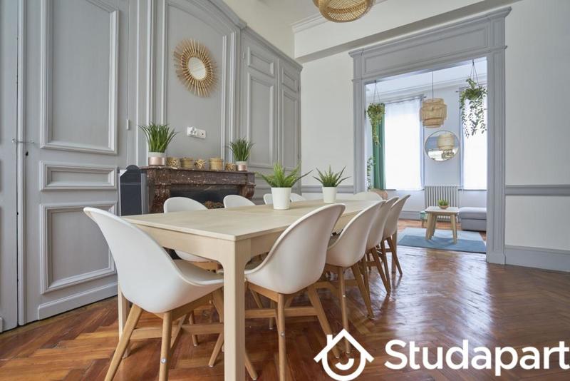 Chambre - 13 m² - 1 pièce