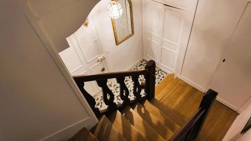 Appartement - 180 m² - 6 pièces