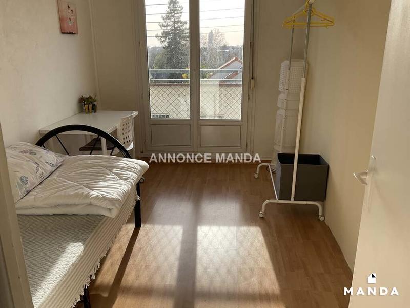 Chambre - 15 m² - 4 pièces