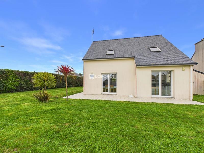 Maison - 93 m² - 4 pièces