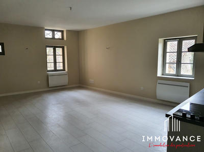 Appartement - 81 m² - 3 pièces