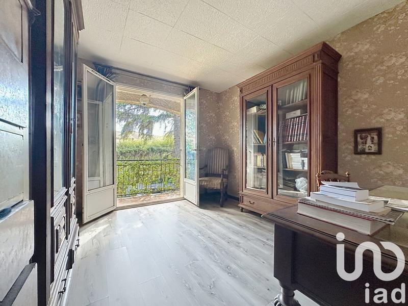 Maison - 236 m² - 7 pièces