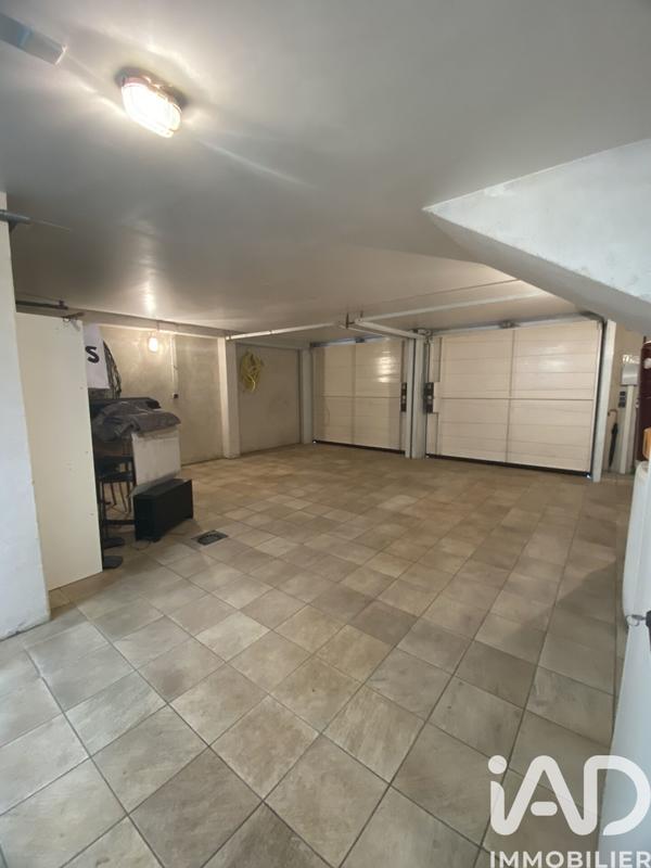 Maison - 253 m² - 8 pièces