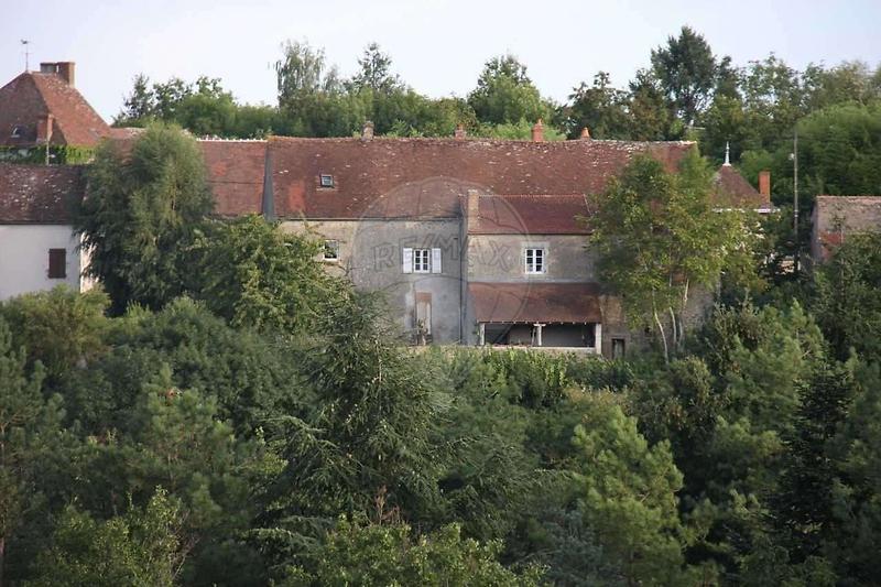 Maison de village - 190 m² - 7 pièces