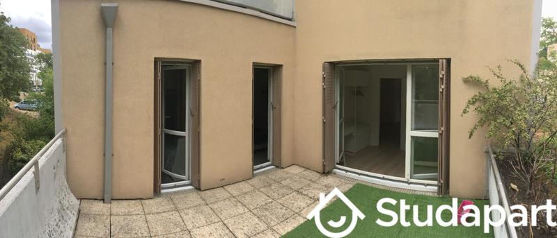 Chambre - 11 m² - 1 pièce