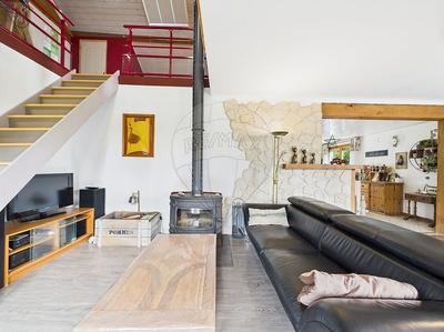 Maison - 210 m² - 5 pièces