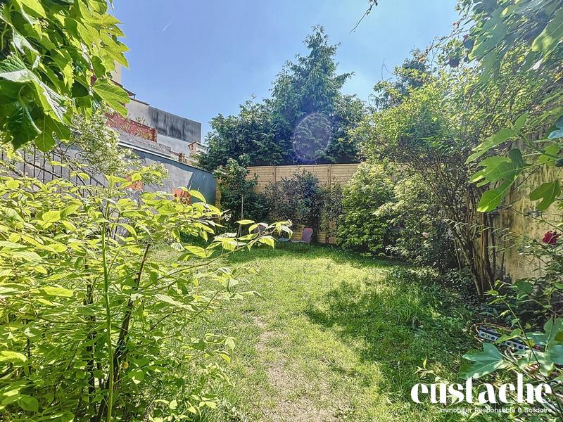 Appartement - 120 m² - 5 pièces