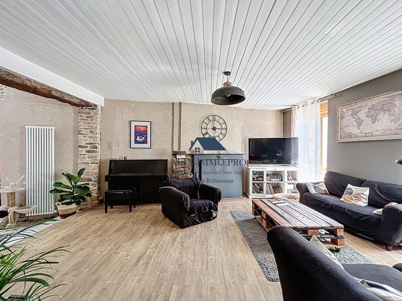 Maison ancienne - 210 m² - 9 pièces