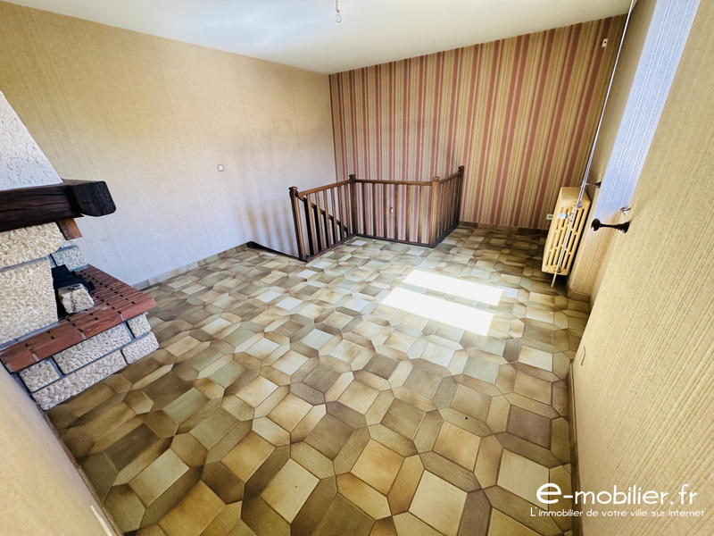 Maison - 216 m² - 7 pièces