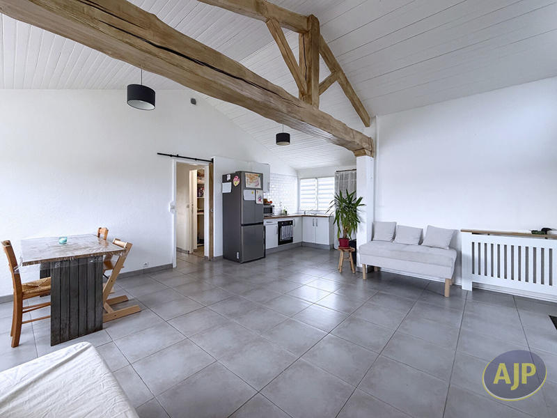 Maison - 84 m² - 5 pièces