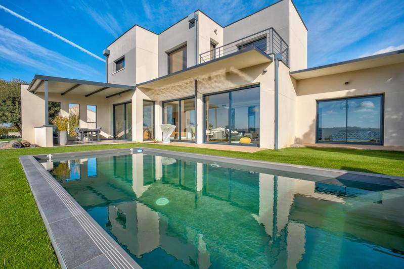 Maison - 156 m² - 5 pièces