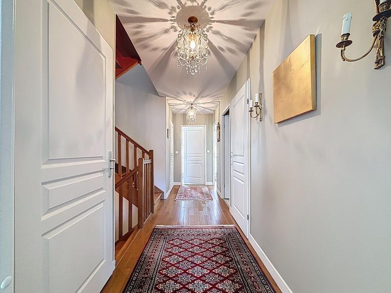 Maison de ville - 205 m² - 7 pièces