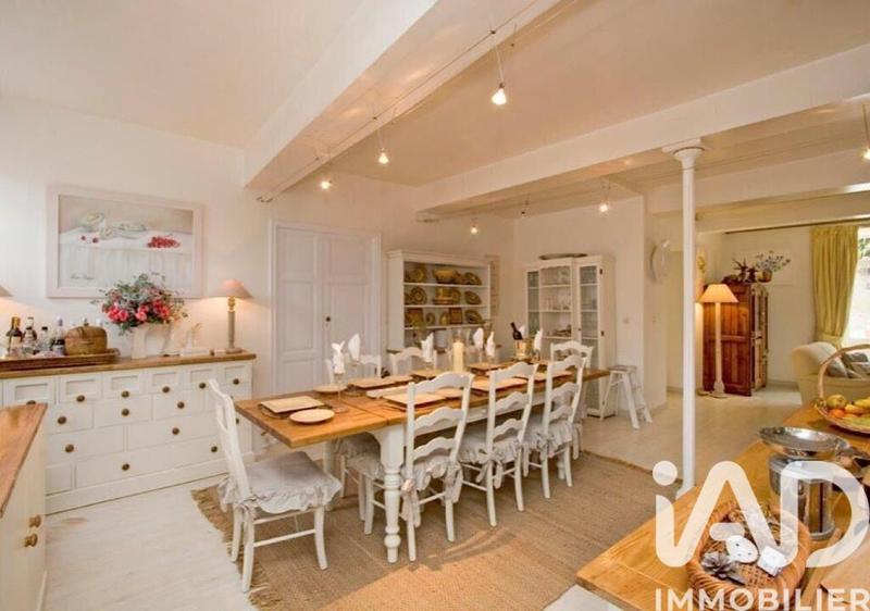 Maison - 271 m² - 10 pièces