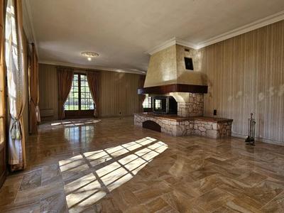 Villa - 250 m² - 6 pièces
