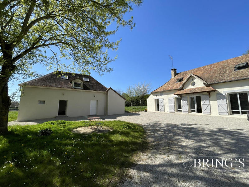Maison - 161 m² - 6 pièces